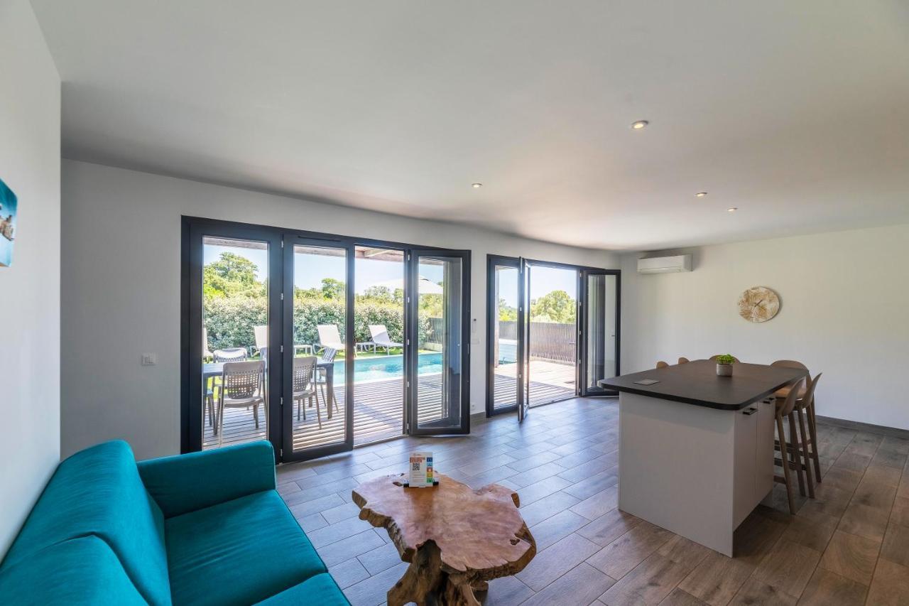 Residence Pierre & Vacances Premium Les Terrasses D'Arsella Porto-Vecchio  Exterior photo